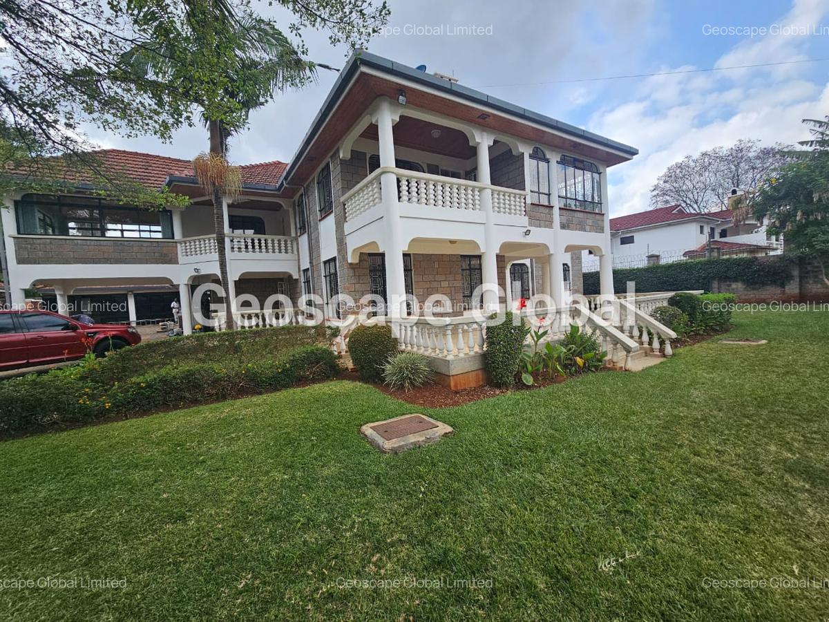 5 Bed House with En Suite in Runda - 3