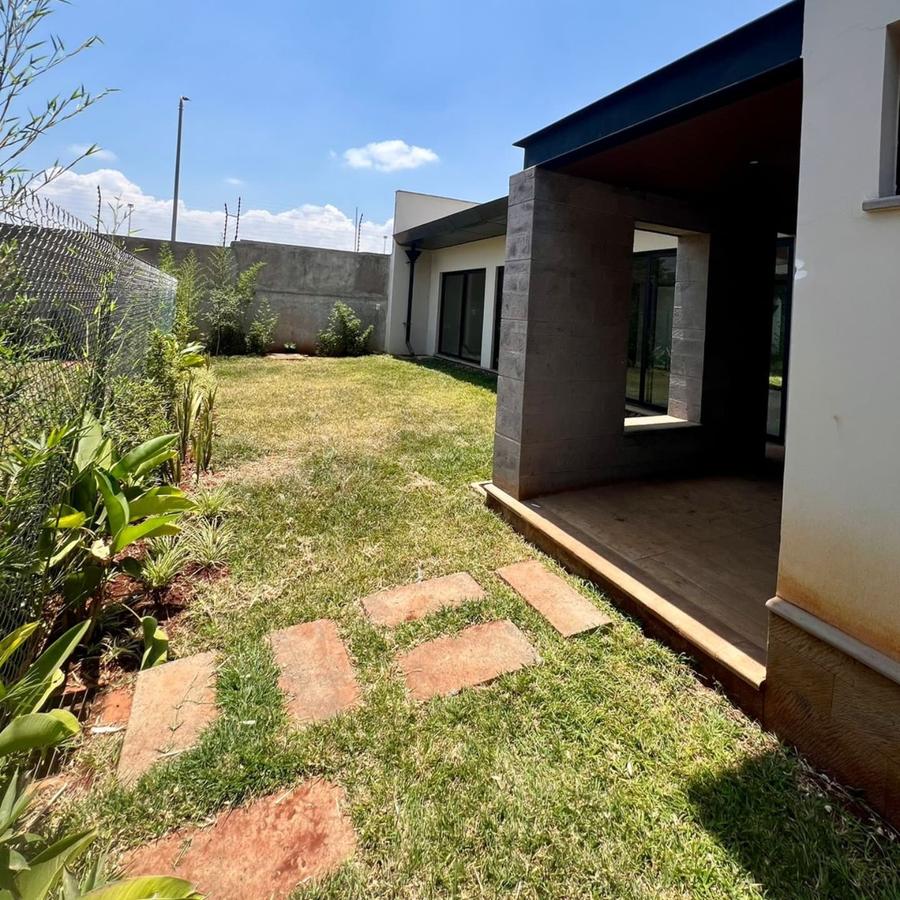 3 Bed Townhouse with En Suite at Off Kiambu Road - 10