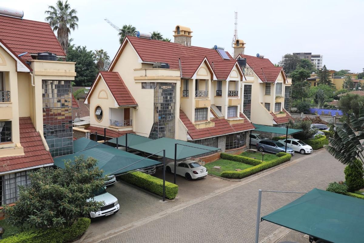 5 Bed Townhouse with En Suite at Kileleshwa - 10