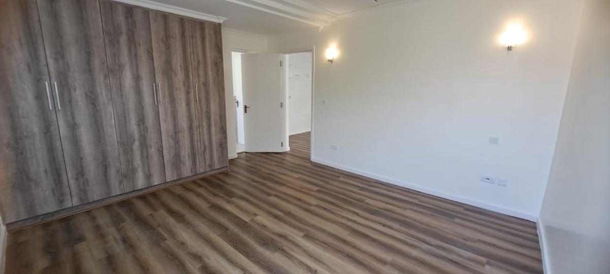 5 Bed Townhouse in Kitisuru - 12