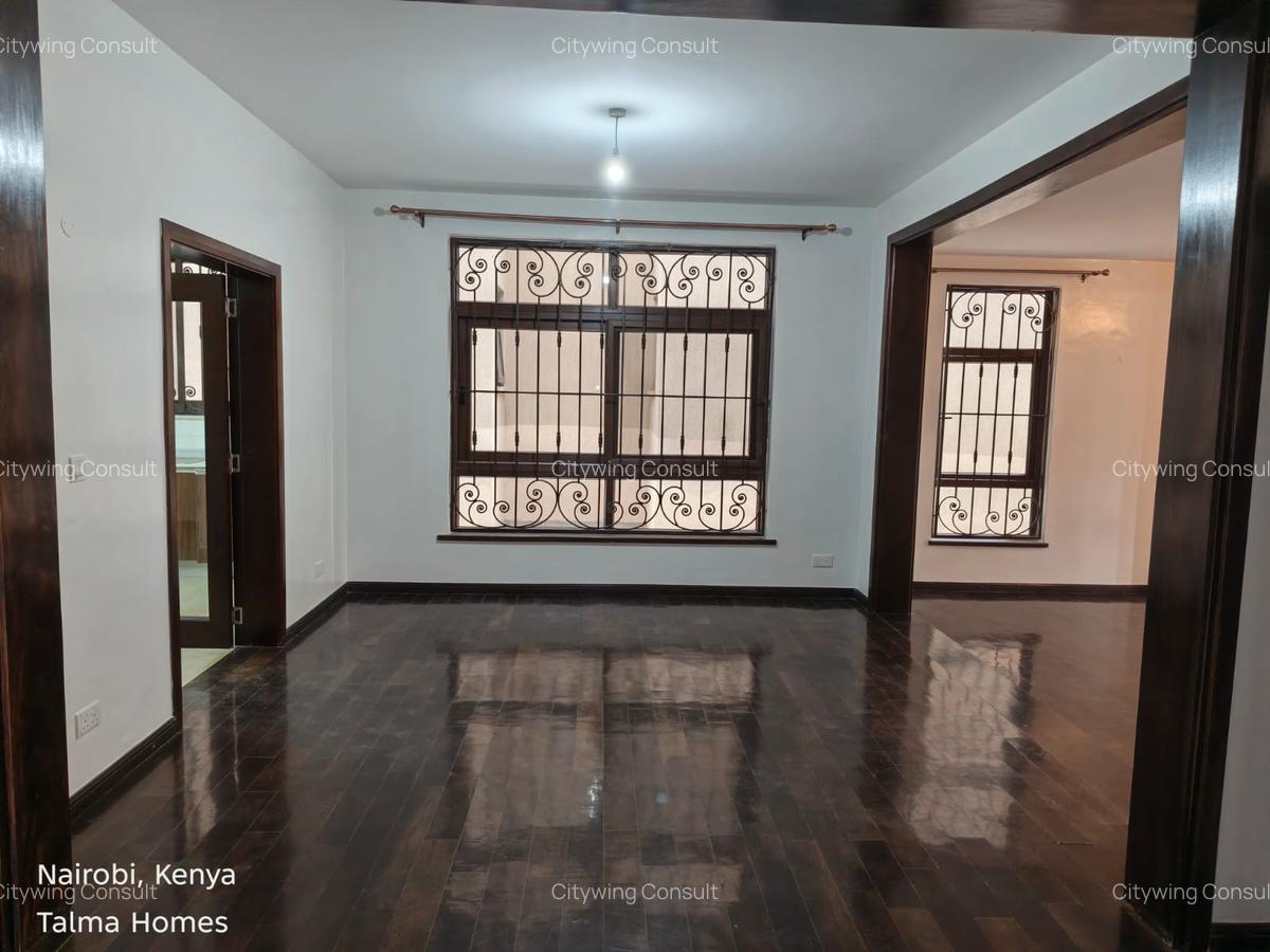 5 Bed Townhouse with En Suite at Lavington Green - 8