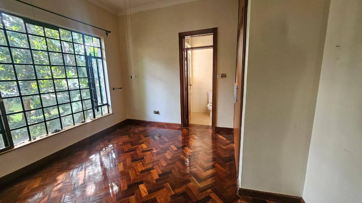 4 Bed Townhouse with En Suite at Kiambu Road - 6
