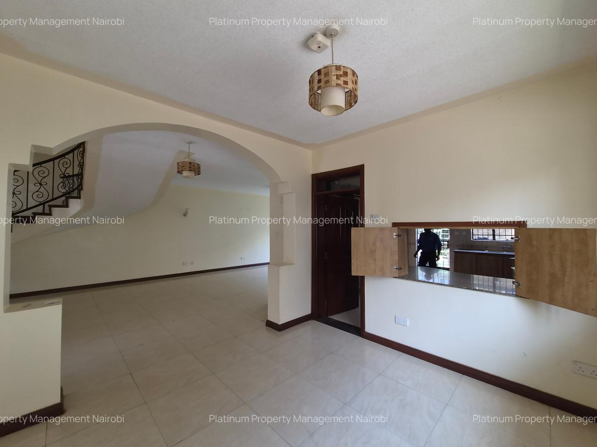 4 Bed House with En Suite at Grevillea Grove - 2