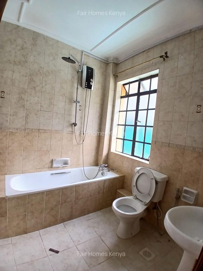 4 Bed Townhouse with En Suite at Lavington Green - 18