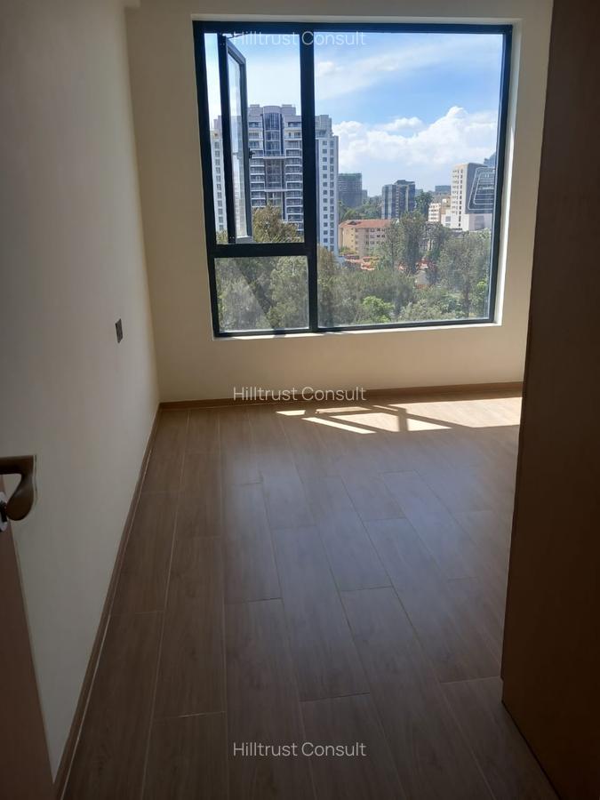 2 Bed Apartment with En Suite in Riverside - 4