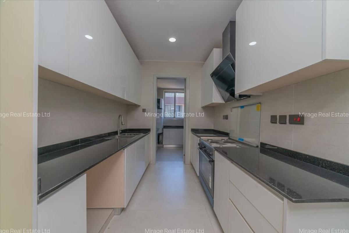 4 Bed Apartment with En Suite in General Mathenge - 6