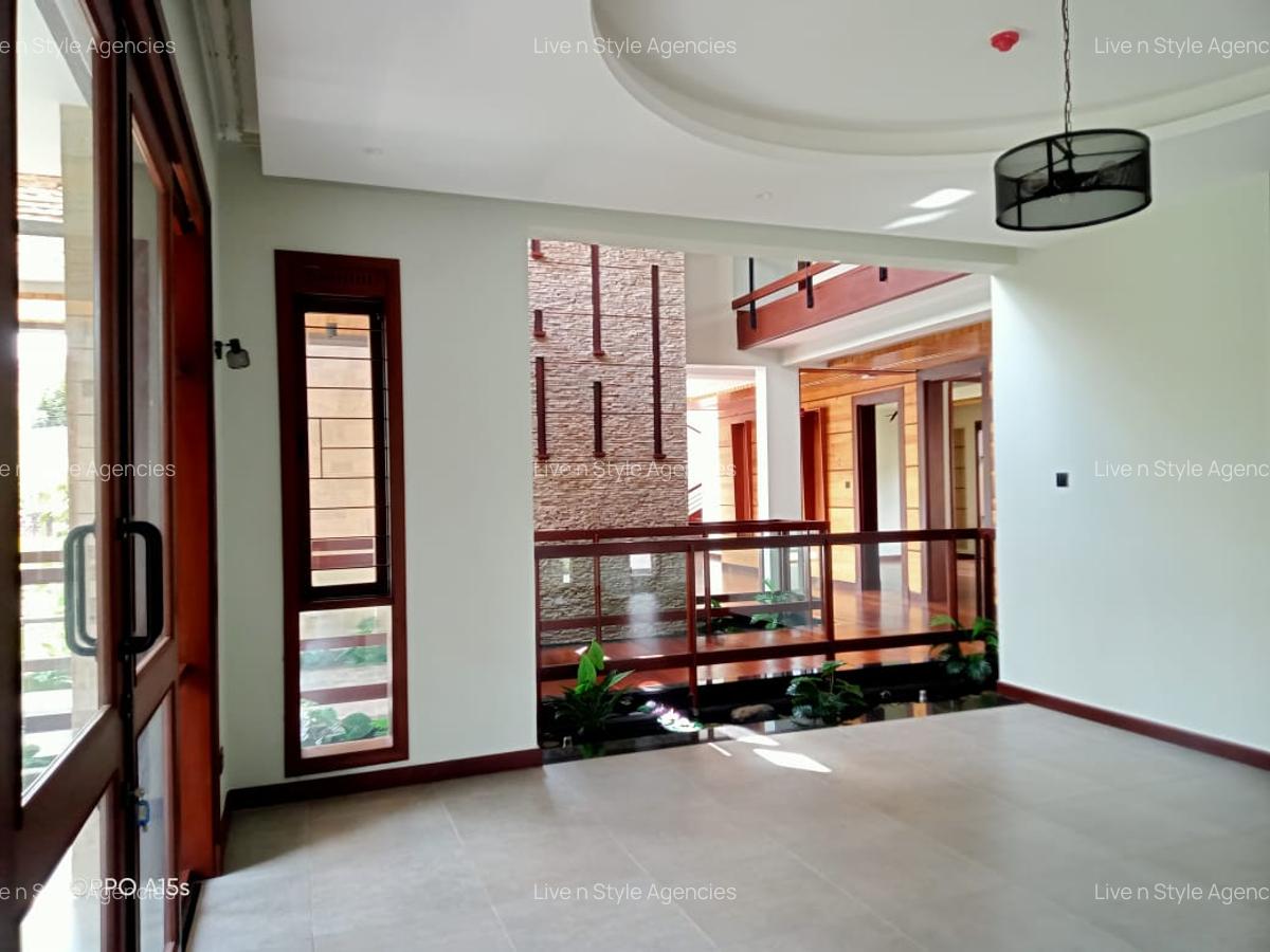 4 Bed Townhouse with En Suite in Runda - 9