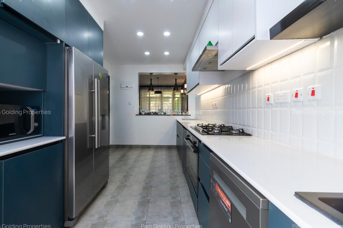4 Bed House with En Suite at Kiambu Road - 9