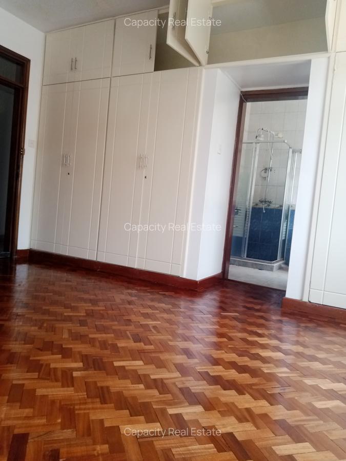 3 Bed Apartment with En Suite in Westlands Area - 10
