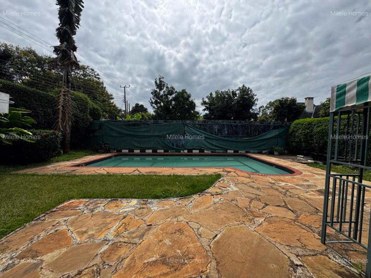 4 Bed Villa with En Suite at Mimosa Drive - 6