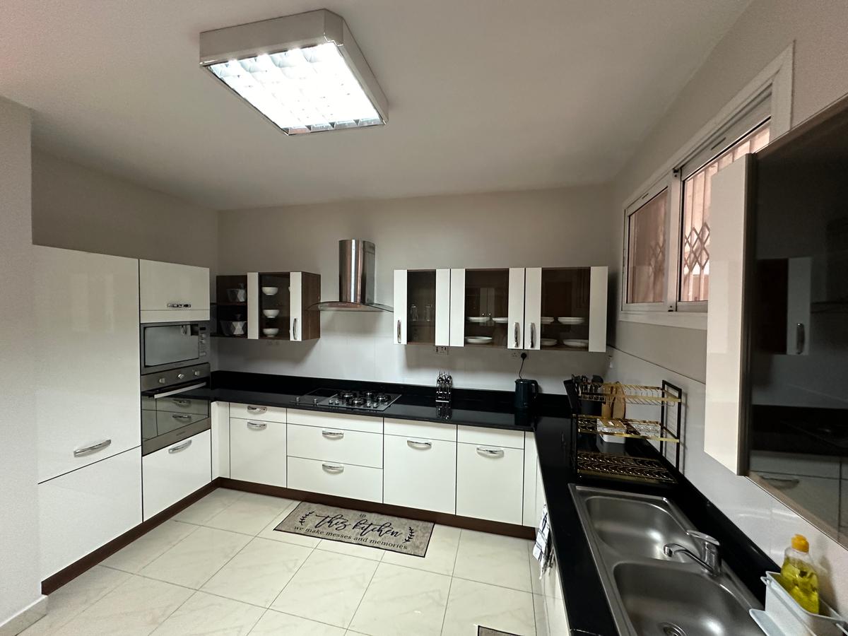 Serviced 2 Bed Apartment with En Suite in Kileleshwa - 4