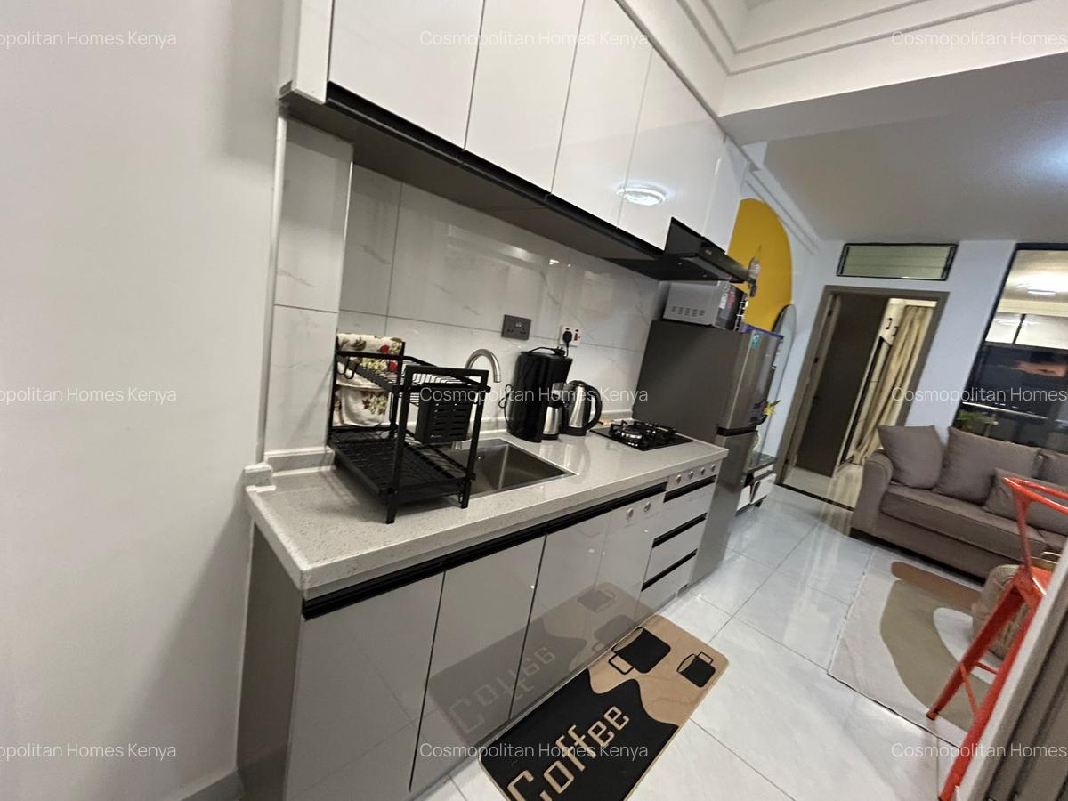 Serviced 1 Bed Apartment with En Suite at 23 Westlands Road - 6