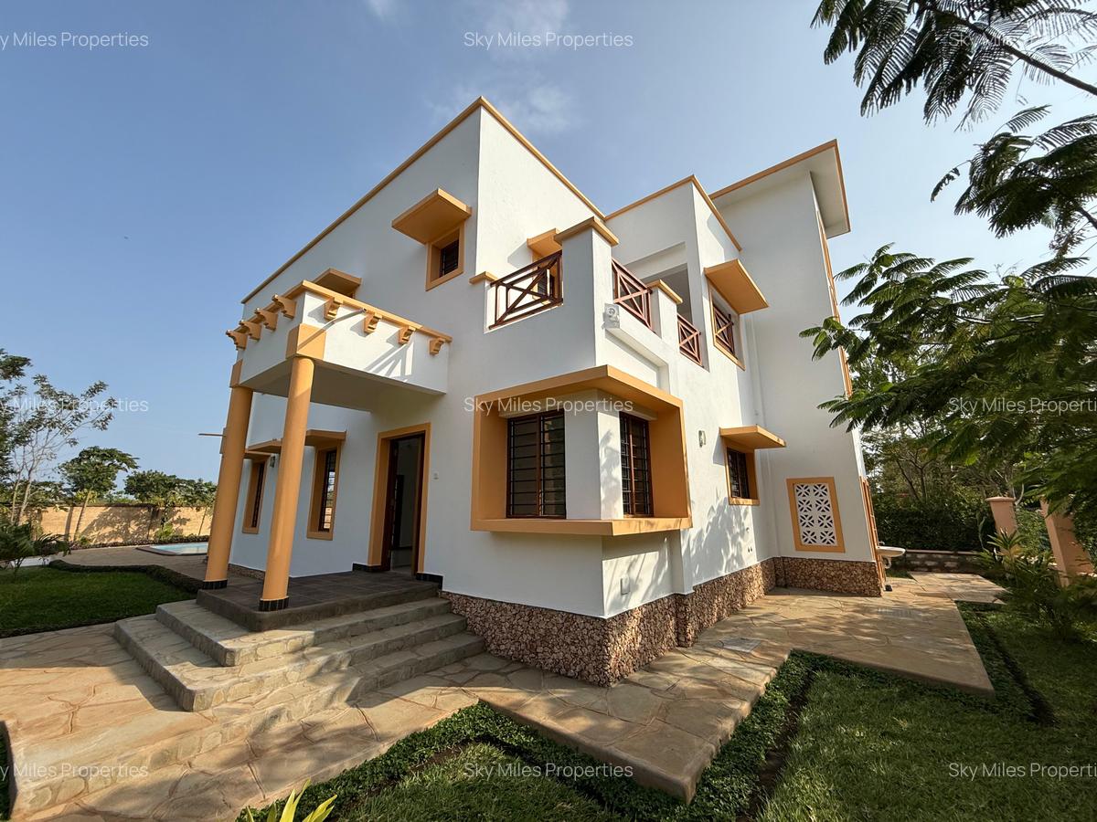 3 Bed Villa with En Suite at Ukunda - 3