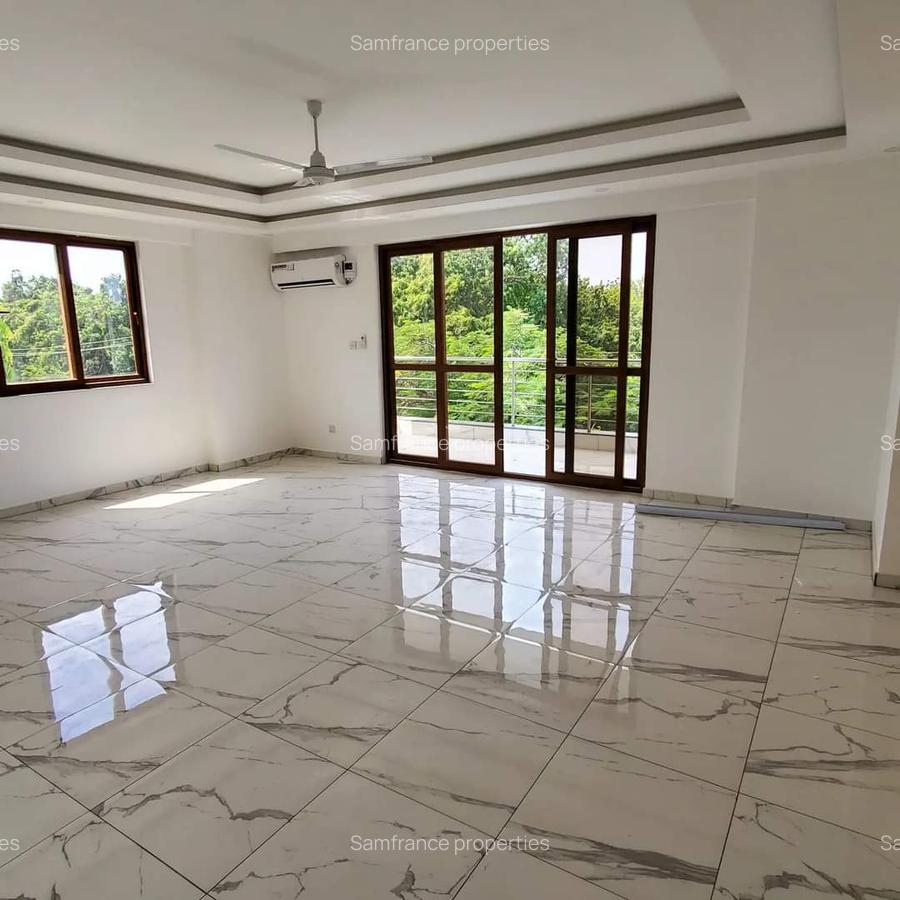 Serviced 3 Bed Apartment with En Suite at Baobab Road - 8