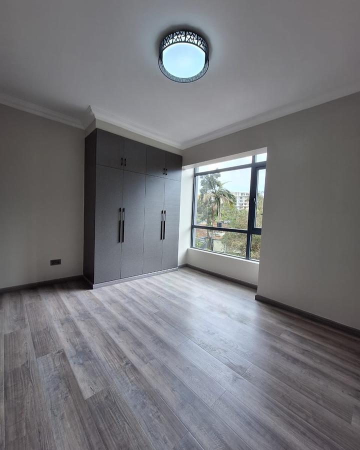 3 Bed Apartment with En Suite at Othaya Road - 12