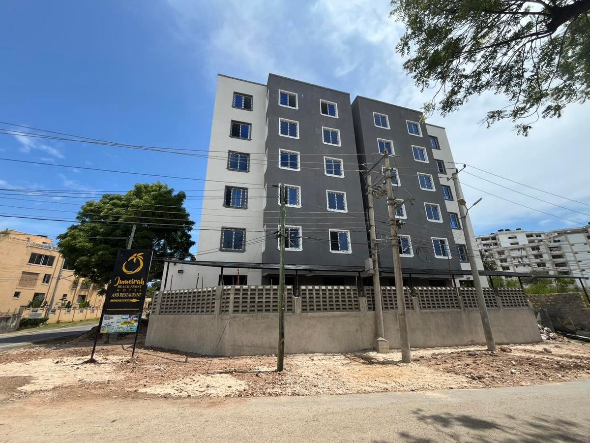 2 Bed Apartment with En Suite in Nyali Area - 2