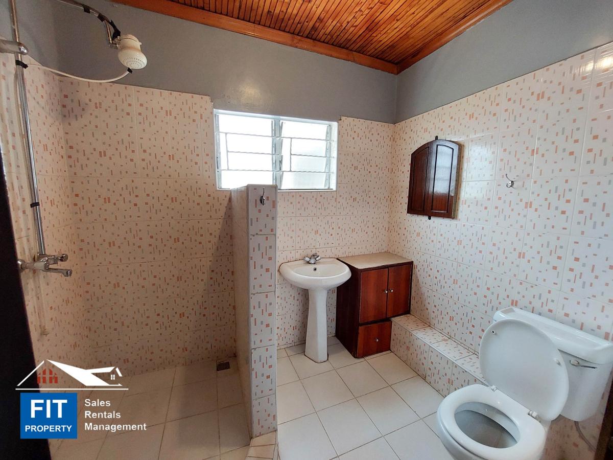 4 Bed Townhouse with En Suite in Parklands - 10