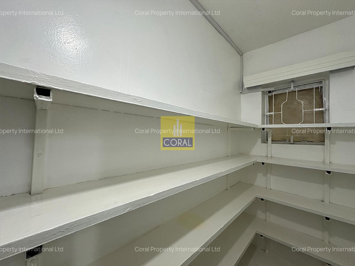 3 Bed Apartment in Brookside - 7