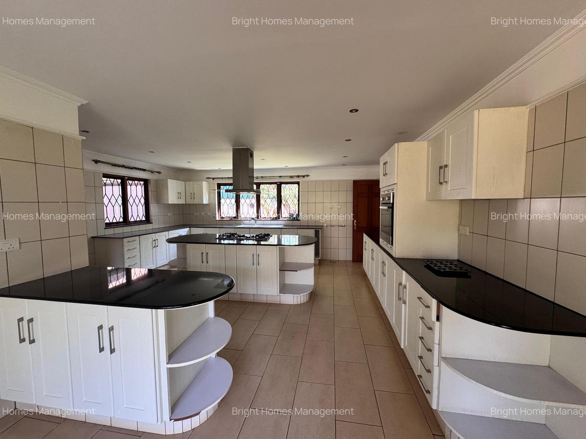 5 Bed Villa with En Suite in Thigiri - 16