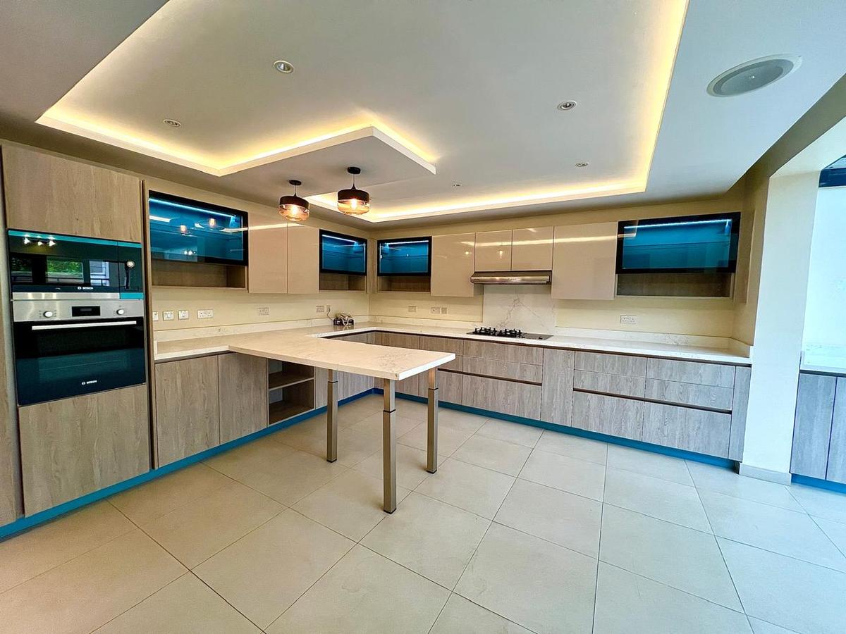 5 Bed Villa with En Suite at Loresho Ridge - 3