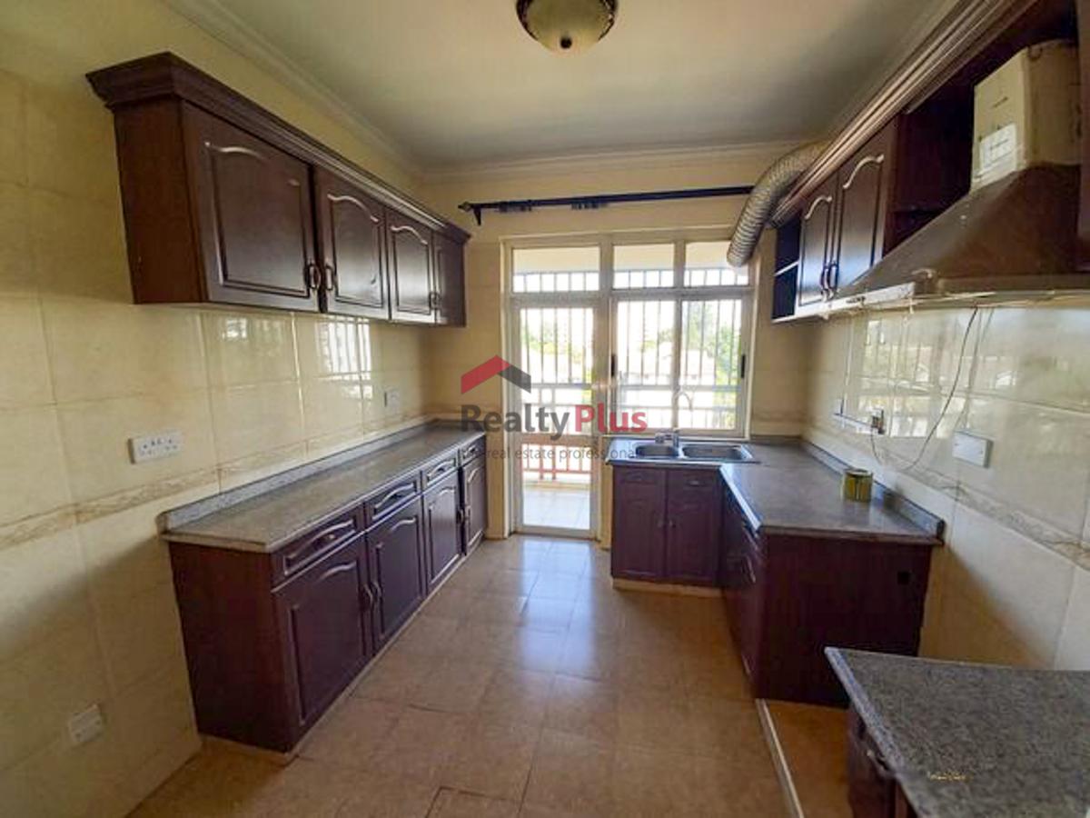 3 Bed Apartment with En Suite in Lavington - 3