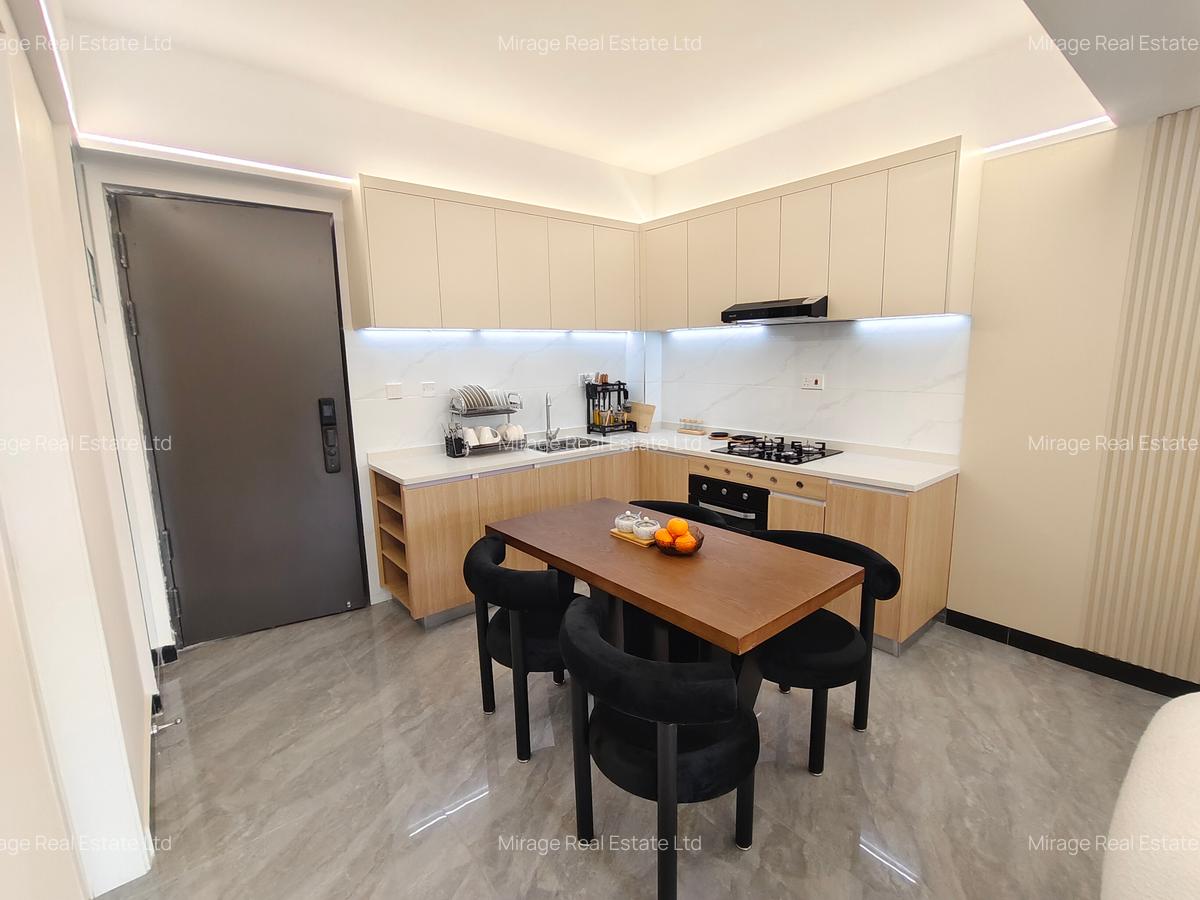 3 Bed Apartment with Swimming Pool in Kilimani - 19