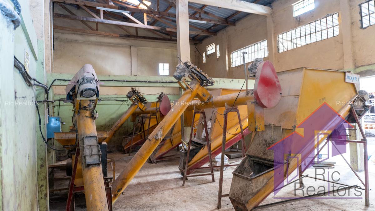 10,000 ft² Warehouse at Maragua Town - 6