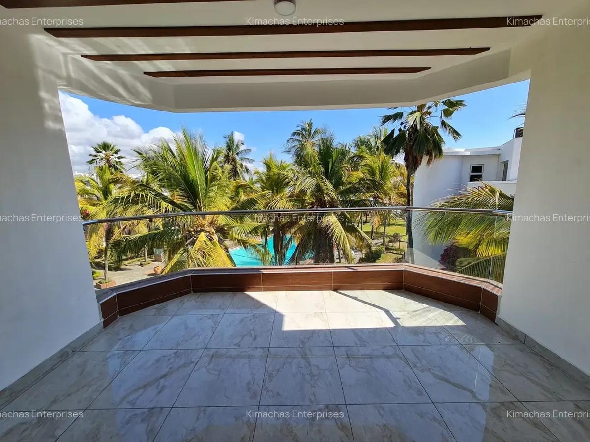 1 Bed Apartment with En Suite at 2Nd Avenue Nyali - 7