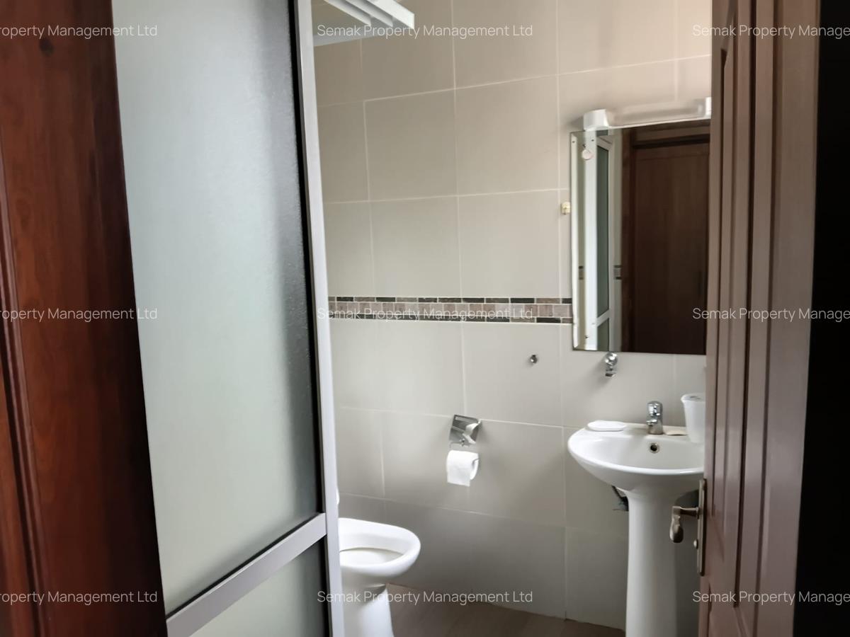 2 Bed Apartment with En Suite at Riverside Drive - 10