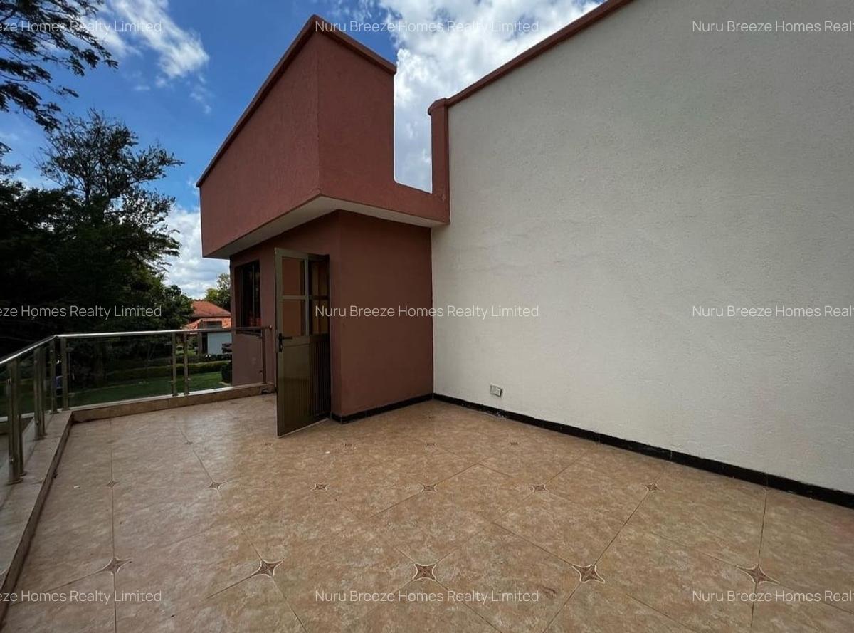 5 Bed Townhouse with En Suite in Lavington - 7