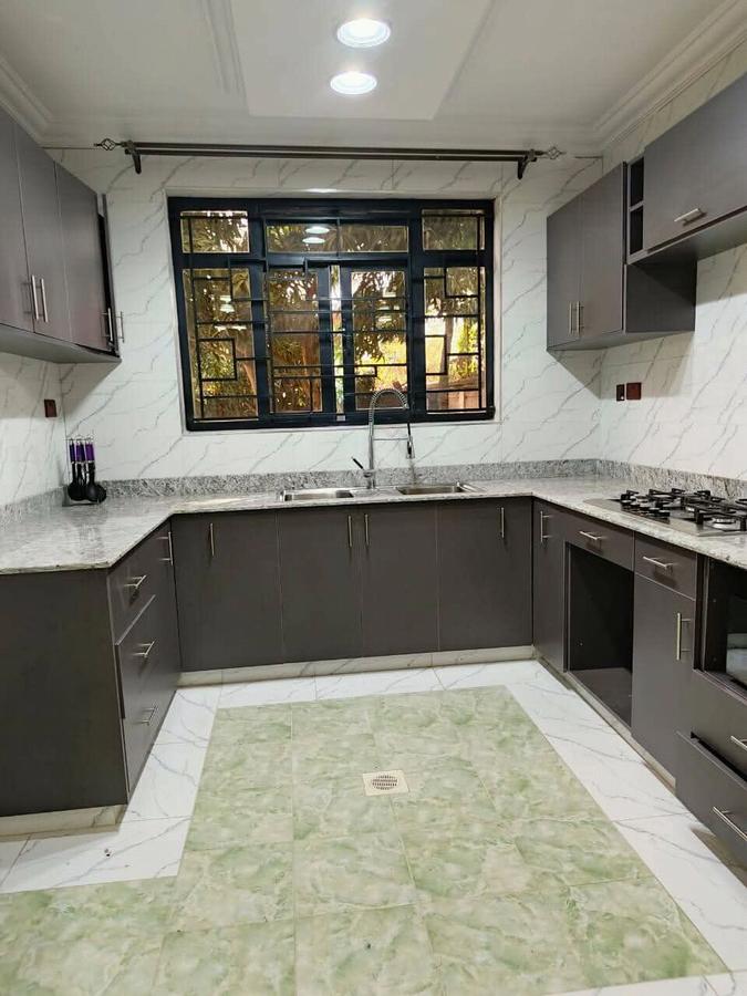 3 Bed House with En Suite at Runda - 11