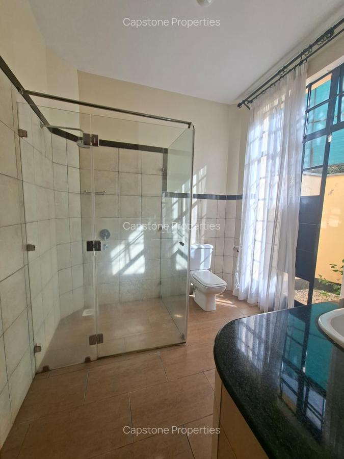 4 Bed House with En Suite in Runda - 13