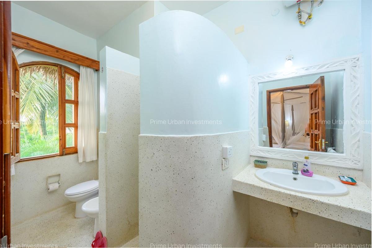 2 Bed Villa with En Suite at Ocean Beach Resort Malindi - 7