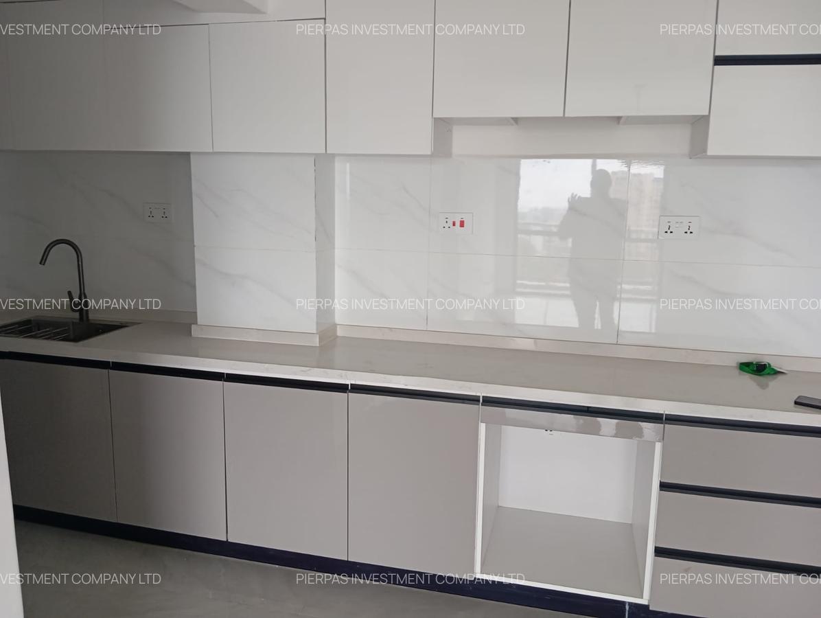 Serviced 3 Bed Apartment with En Suite in Westlands Area - 3