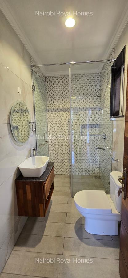 5 Bed Townhouse with En Suite at Lavington Green - 19