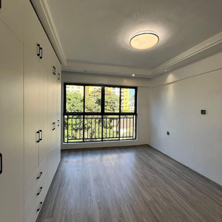 Studio Apartment with En Suite at Oloitoktok Rd - 5