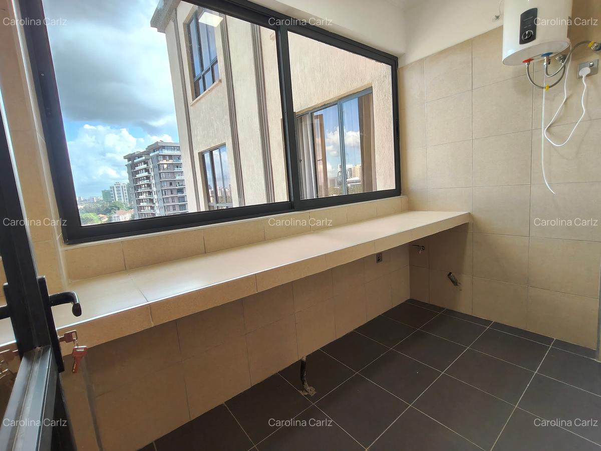 2 Bed Apartment with En Suite at Br - 8