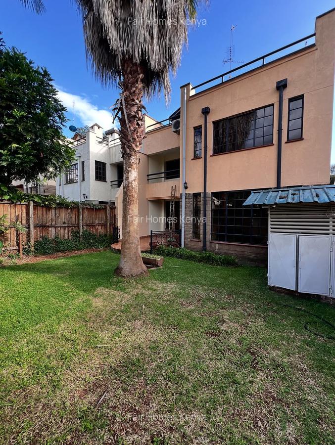 6 Bed Townhouse with En Suite at Convent Drive - 6