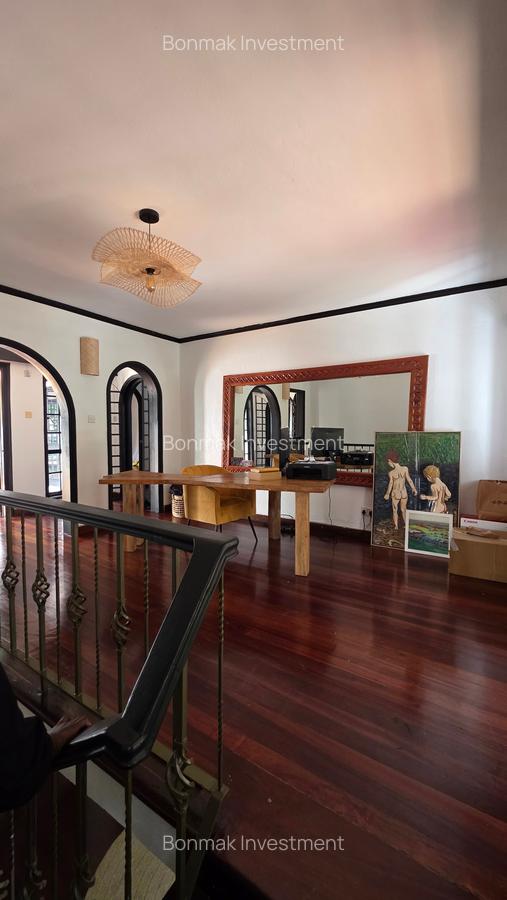 4 Bed Townhouse with En Suite at Riverside Drive. - 10