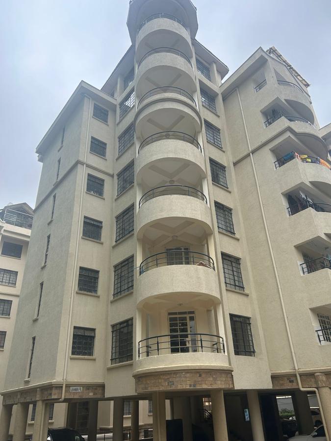 2 Bed Apartment with En Suite in Lavington - 1