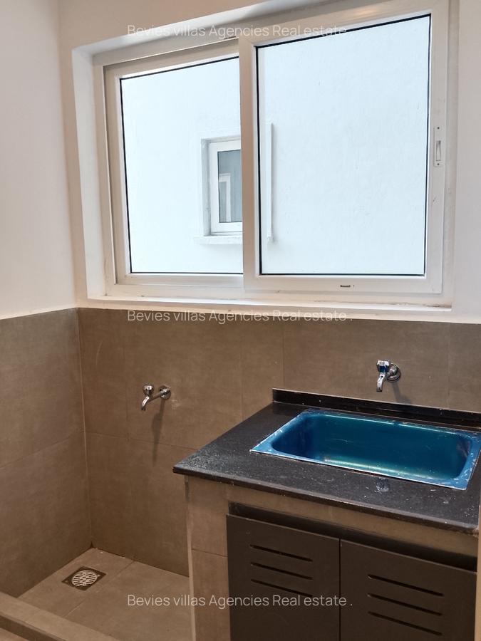 2 Bed Apartment with En Suite at General Mathenge - 4