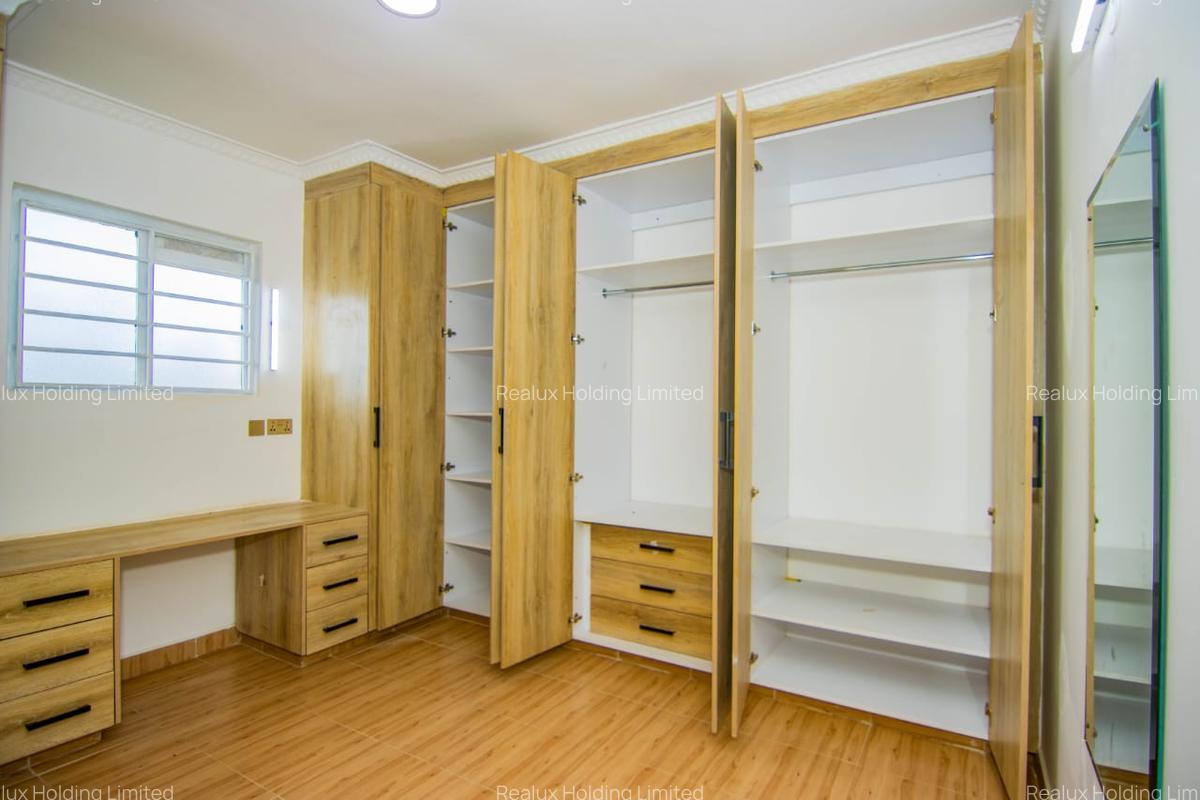 4 Bed House with En Suite in Kamangu - 12