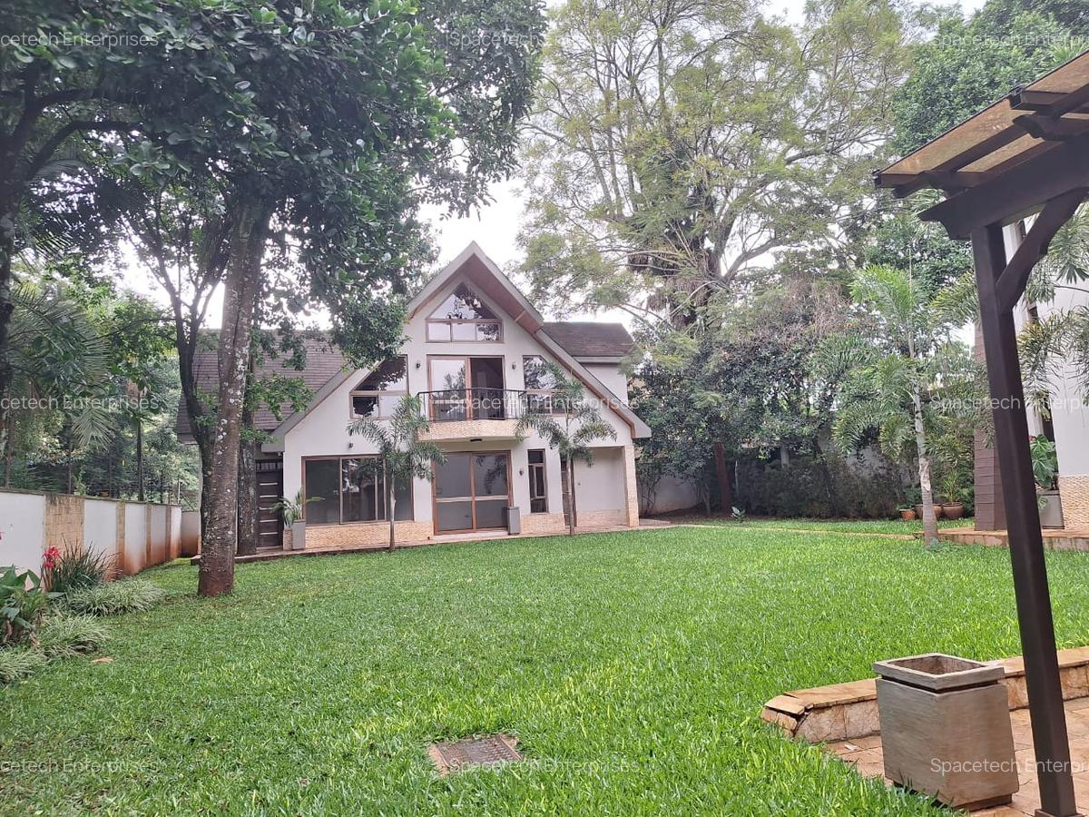 6 Bed House with En Suite in Kyuna - 20