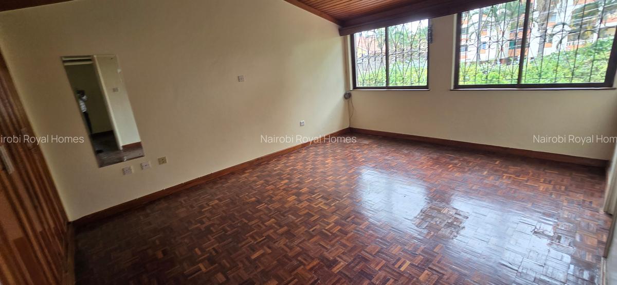 4 Bed Townhouse with En Suite at Ndemi Road - 10