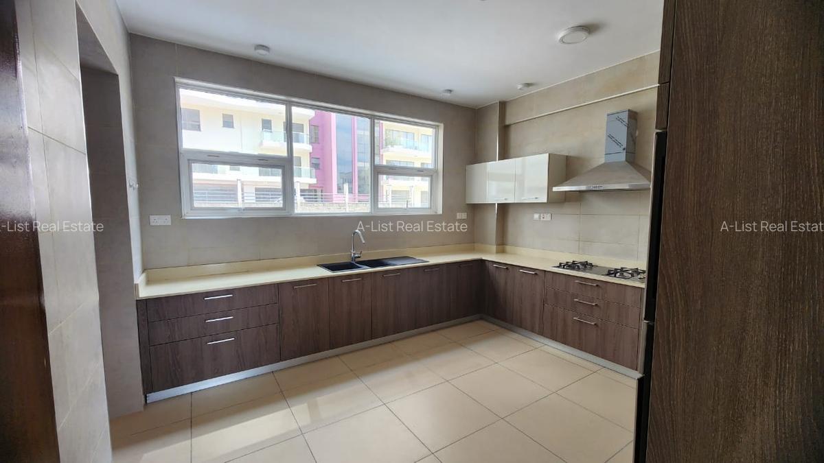 4 Bed Apartment with En Suite at General Mathenge - 5