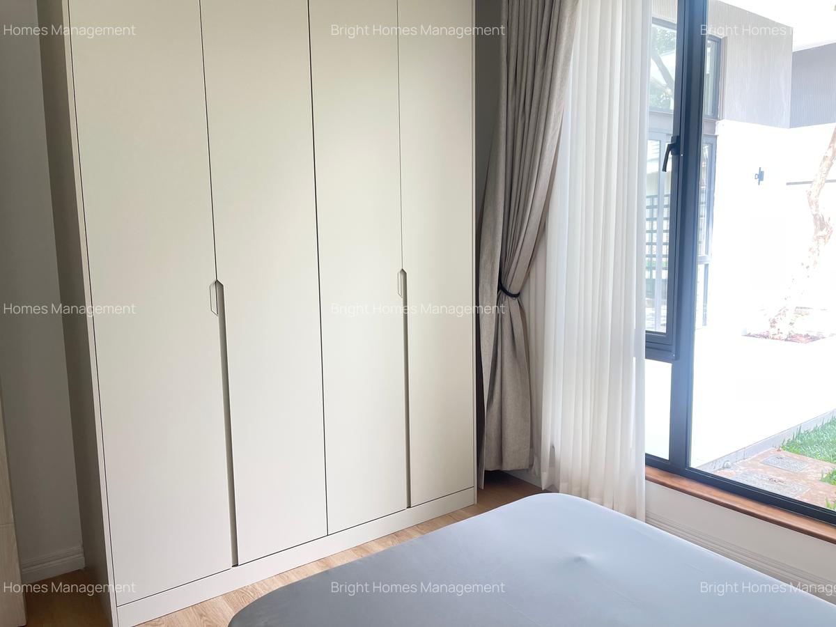 2 Bed Townhouse with En Suite in Lavington - 10