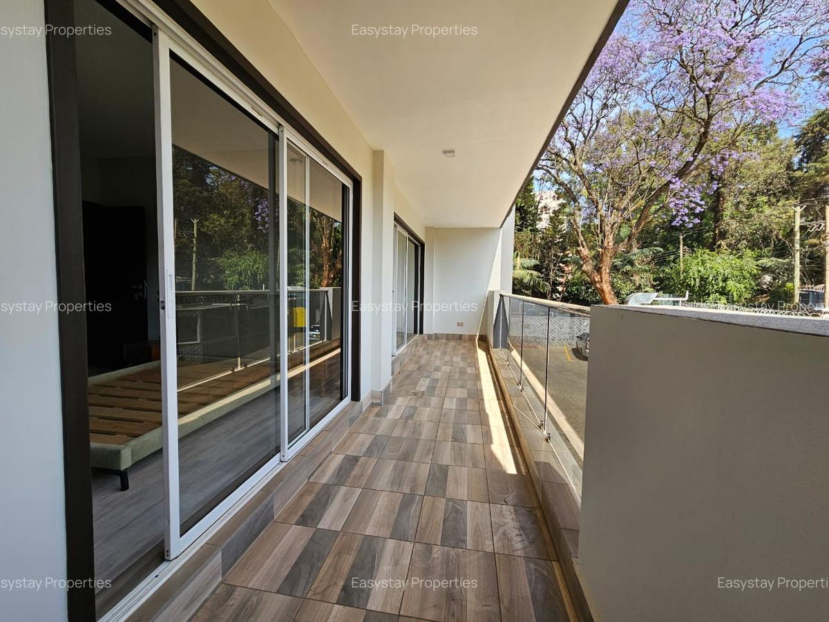 2 Bed Apartment with En Suite in Riverside - 3