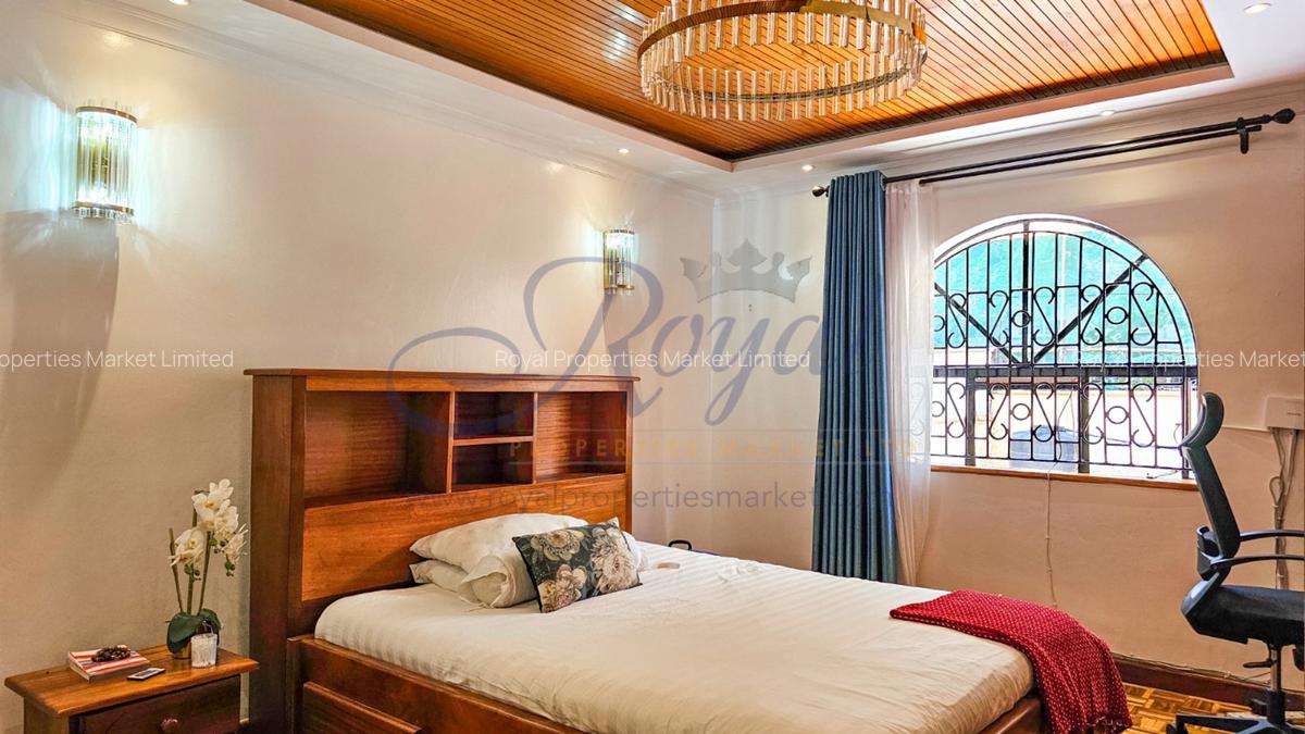 4 Bed Villa with En Suite at Grevillea Groove - 6