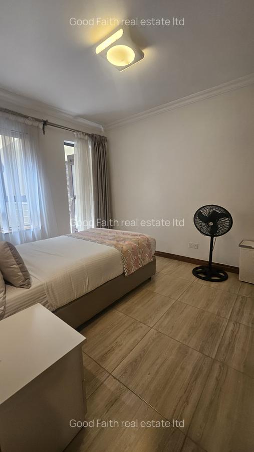 2 Bed Apartment with En Suite in Riverside - 7