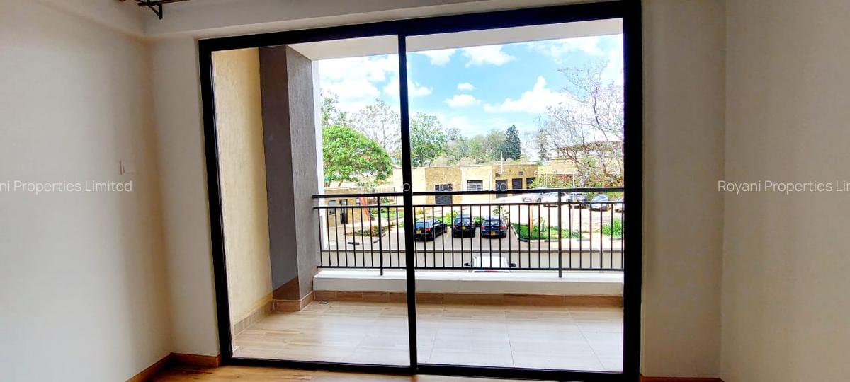 1 Bed Apartment with En Suite at Garden City - 6